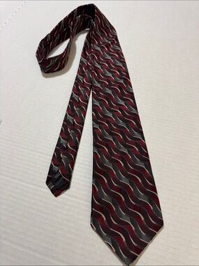 Retro Vintage Geometric Beverly Hills Polo Club Wave-Pattern Men's Tie 172